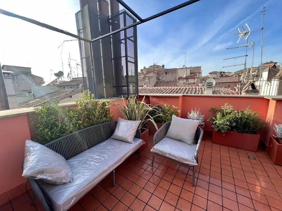 New! Uptown Terraces Apartment Rome 0*,